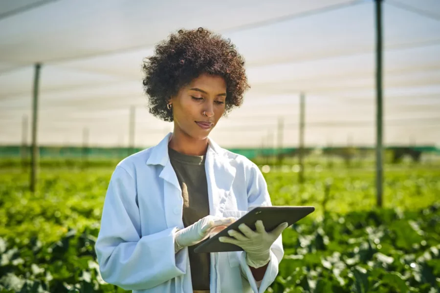 Empleado operativo en agricultura